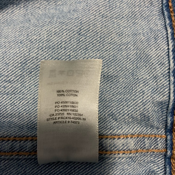 Aritzia Denim Forum jean jacket - Picture 4 of 6